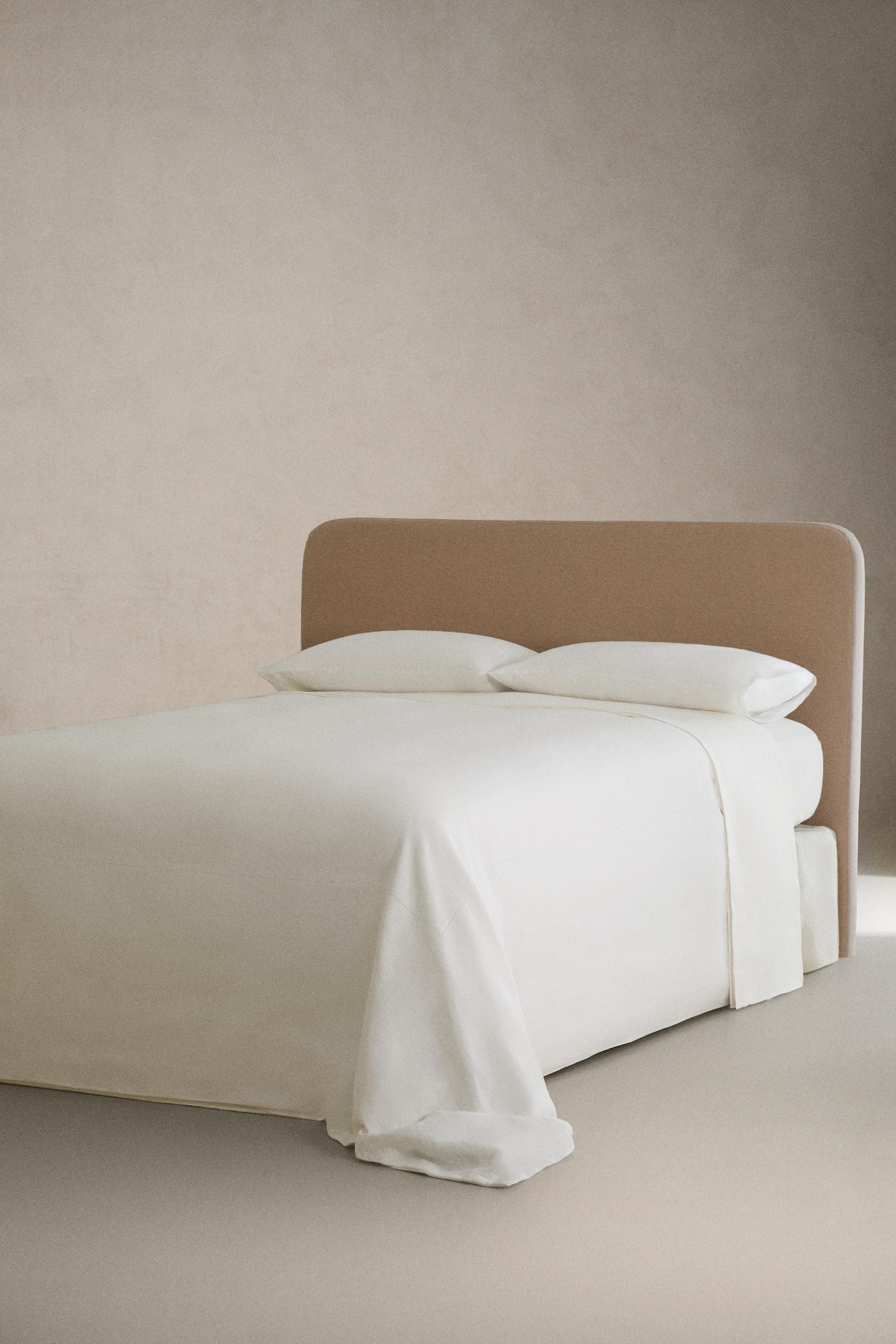 LINEN HEMSTITCHED FLAT SHEET